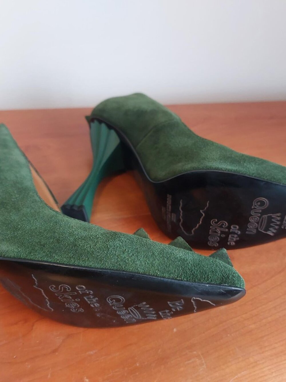 John Fluevog Queen of the Skies: Neptune - Size 9-9.5 - Picture 4 of 5